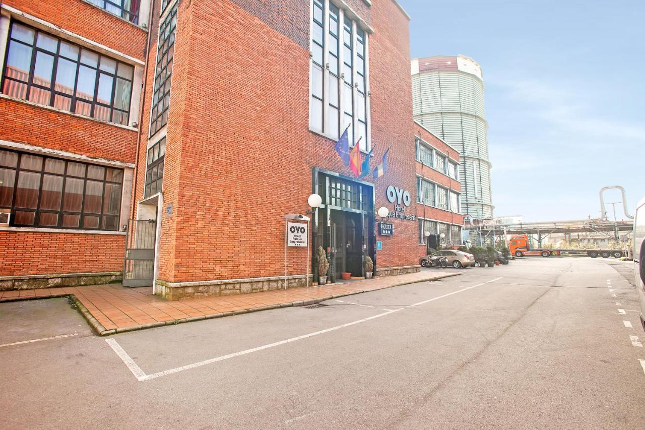 Oyo Hotel Parque Empresarial アビレス エクステリア 写真