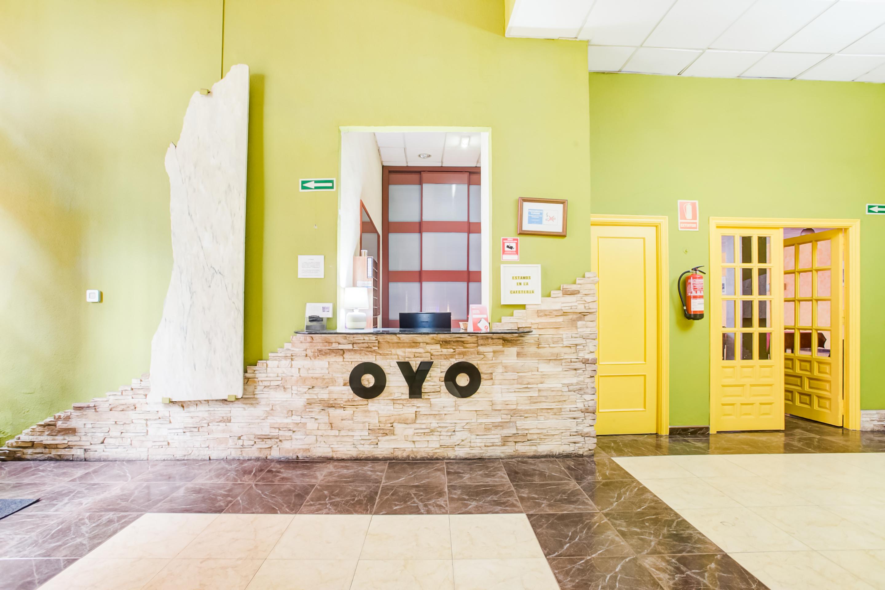 Oyo Hotel Parque Empresarial アビレス エクステリア 写真