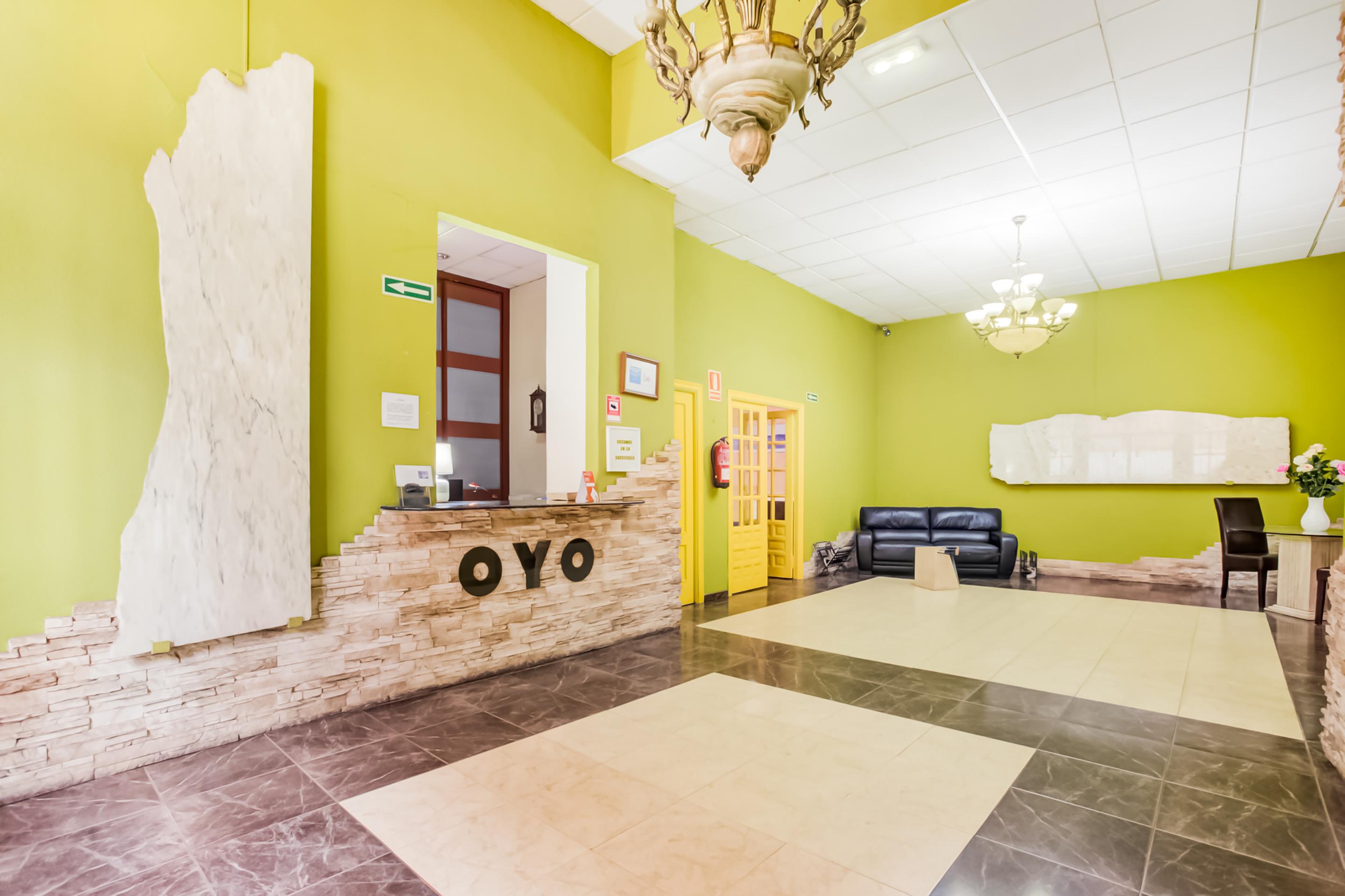 Oyo Hotel Parque Empresarial アビレス エクステリア 写真